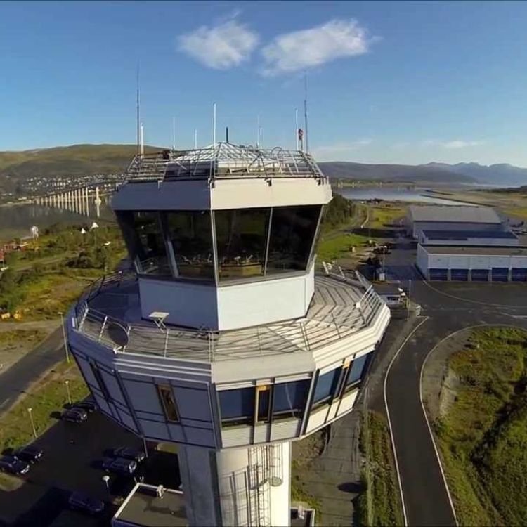 Wizz Air TOS Terminal – Tromsø Airport