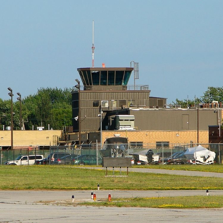 Air Canada YQG Terminal – Windsor International Airport