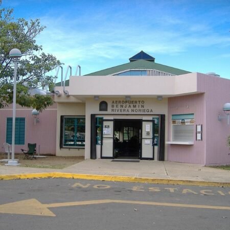 Benjamin Rivera Noriega Airport