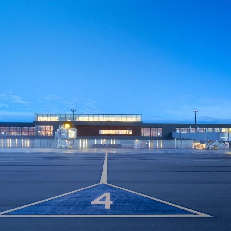 Air Canada YMM Terminal – Fort McMurray International Airport