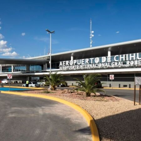 General Roberto Fierro Villalobos International Airport