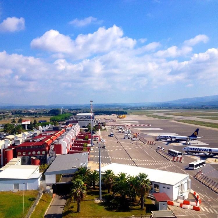 Wizz Air SUF Terminal – Lamezia Terme International Airport