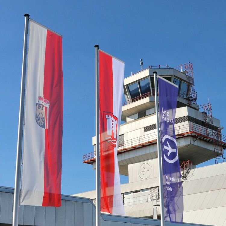 Austrian Airlines LNZ Terminal – Linz Airport