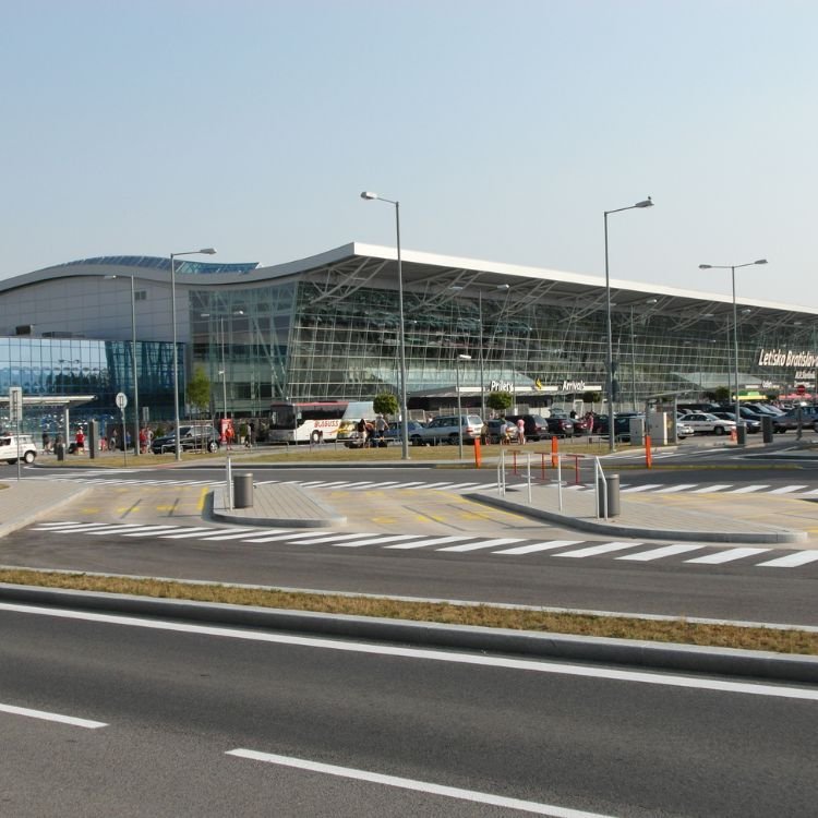 Austrian Airlines BTS Terminal – M. R. Štefánik Airport