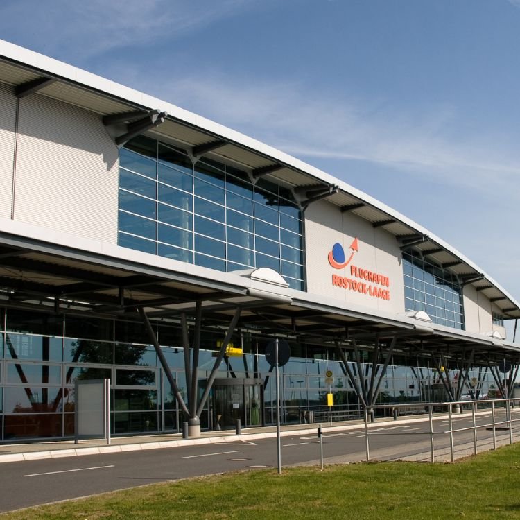 Austrian Airlines RLG Terminal – Rostock Laage Airport