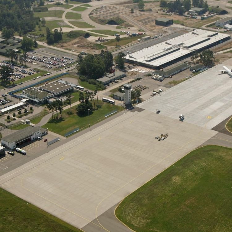 Wizz Air FKB Terminal – Karlsruhe Baden Baden Airport