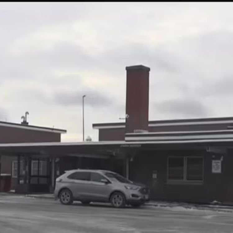 Alaska Airlines PQI Terminal – Presque Isle International Airport