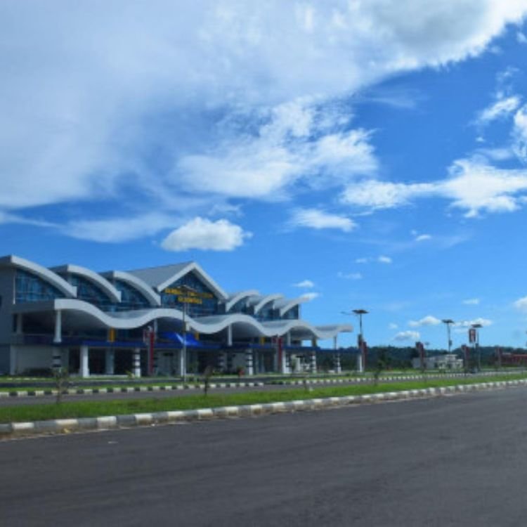 Jalaluddin Airport