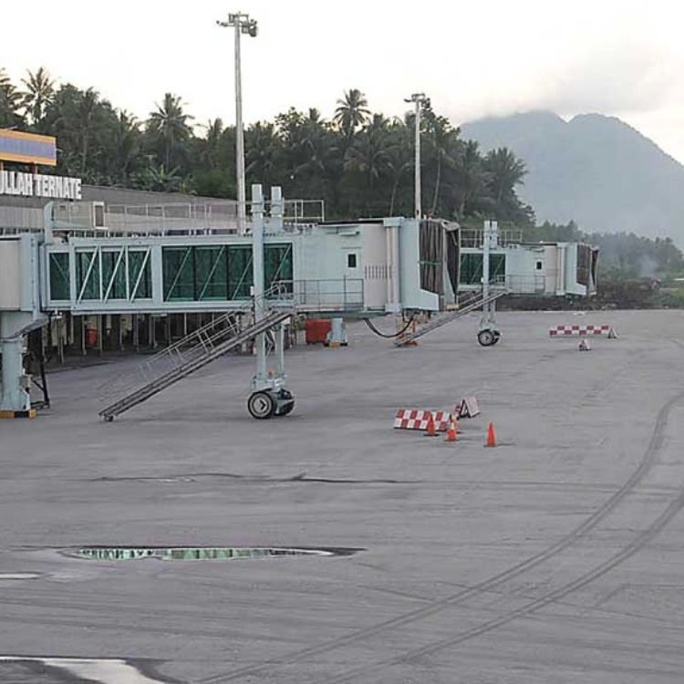 Sultan Babullah Airport